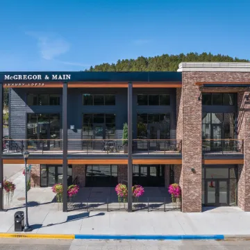 McGregor and Main Luxury Lofts
