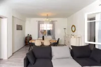 Sunset Bliss Villa in Karteros