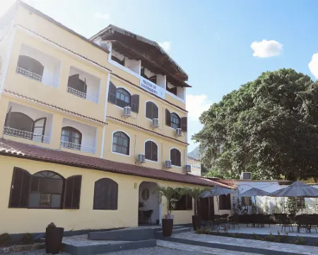 麗莎海港旅店 曼加拉蒂巴酒店