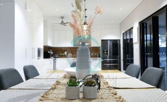 Modern Living Private Pool Bar Pets OK