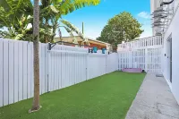 Palms on Parker Backpackers Hotels in Alexandra Headland