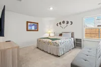 Anna Haven, Cozy Family retreat