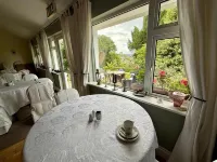 Robin Hill House Heritage Guest House - Breakfast