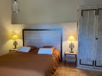 Gordes, Calme Absolu et vue Panoramique Hotels in Gordes