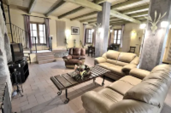 Whole big Tuscan Villa with Pool & Vineyards in the Heart of Tuscany