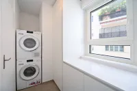 One & Only Lake View Apartment