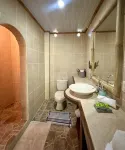 Lovely one bedroom, turn key beachfront apartment with 2 queens.