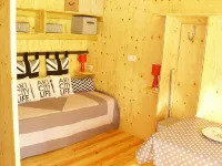 Cabin fully equipped, comfortable, quiet, in the Bay of Mont Saint-Michel Hotels in Avranches