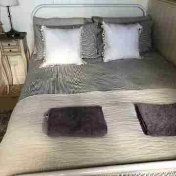 Sarah's On Greenacres Rooms