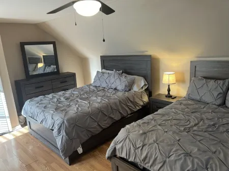 Spacious 3 Bedroom Home in Ewing, NJ – Modern Comfort in a Prime Location Отели в г. Юинг Тауншип