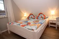 Semi-detached house "Haffmuschel" for your best time of the year Hotels in Zirchow