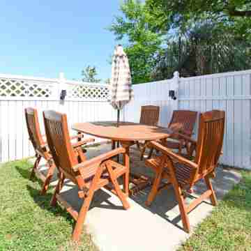 Beautiful Villa in Myrtle Beach within 4 min walk to the beach Hotel Exterior