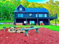 Black Bear A-Frame Waterfront Log Cabin with Hot Tub Jacuzzi