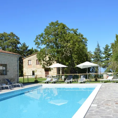 Farmhouse in Tuscany for Vacations with Family and Friends, Private Fenced Pool