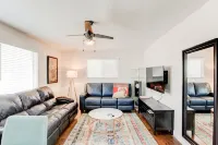 Anna's Alley Cute top floor 3 BD/ House Heart of SLC