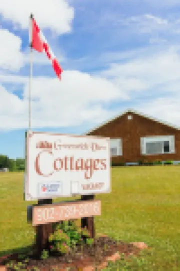 Unit 3 - Bay view cottage, near coffee shops, restaurants and beach Hotels in Kings County
