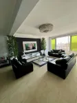 Sophisticated 4-Bed Central Business District Retreat with City Views