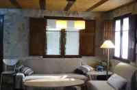 Vilagarcia De Arousa: House with garden, near the sea.