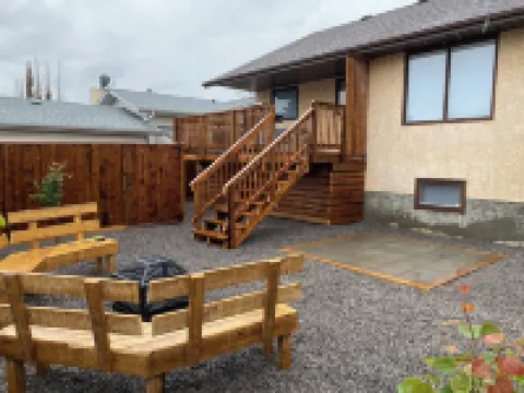 Peaceful and Inviting 4 Bedroom Bilevel House