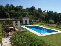 Villa with 10 by 4 meter private pool, Nerja & Beaches 5 min - Pools