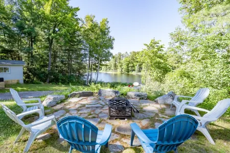 Beautifully maintained cottage in the heart of port carling