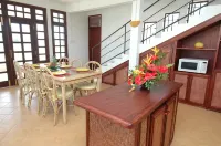 House / Villa - Pointe aux Piments for rent - half-board
