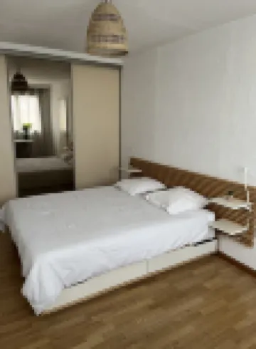 Charming F2 a stone's throw from Paris and Stade de France 塞納河畔埃皮奈酒店