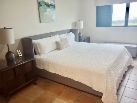 Stunning Views in Villa Playera! Отели в г. Мамейес II