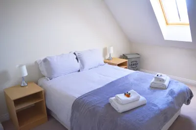 Ingle Mews - Accomadates 1 - 7 people