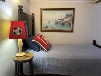 10-15 MIN FROM O'HARE CHICAGO-LOVELY 3BEDROOMS GARDEN APARTMENT فنادق في 