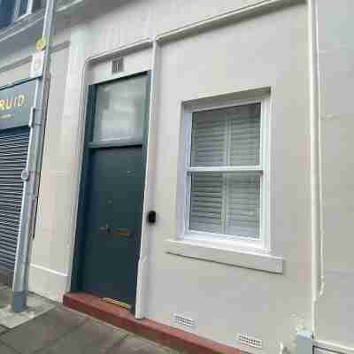 Dalmeny Street Apartment Bright Modern 1 Bed Flat - 10 Mins from City Centre Hotel Exterior