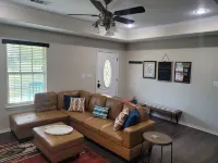 Ho-On-Day. A cozy home away from home. Native Theme close to the Choctaw Casino.