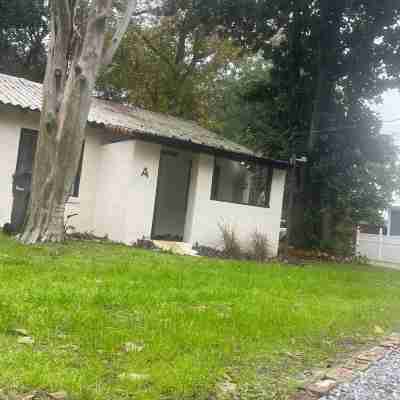 Perfect Beach Location Great Monthly rate Hotel Exterior