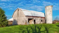 Hocking Hills Retreat with Sauna, Hot Tub, Movie Theater, Fire Pit