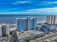 1201 Waters Edge Resort 3 Bedroom Condo by RedAwning
