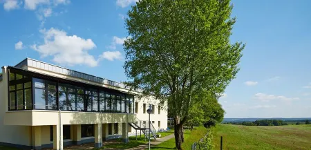 Hotel Fit Отели в г. Нойнкирхен-Зельшайд