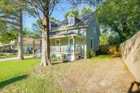 Greenville Escape w/ Deck + Fire Pit! - 3-Star