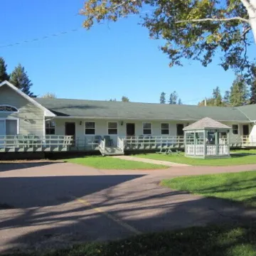 Briarwood Coastal Cottages & Lodge