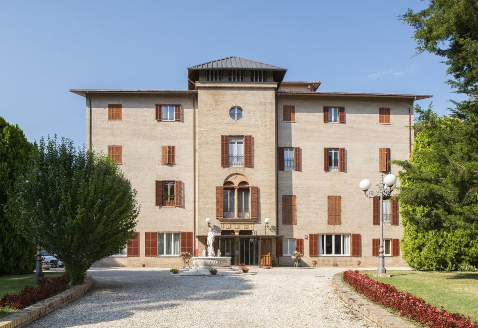 hotel overview picture