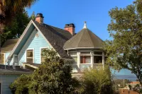 Cliff Crest Bed & Breakfast - Homestays