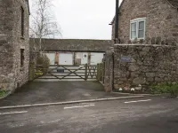 Wavering Hotels in Axbridge