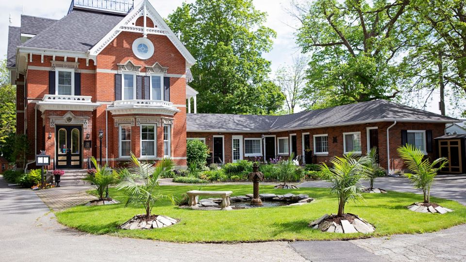 The Woodview Inn