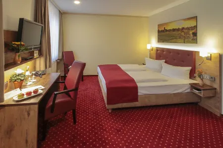Burg Hotel Ziesar Отели в г. Потсдам-Миттельмарк
