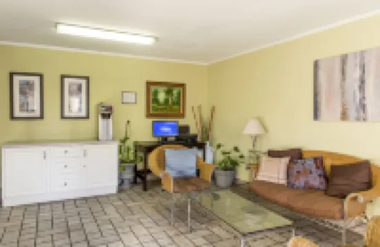 千橡尊貴旅館 紐伯裡公園住宿飯店