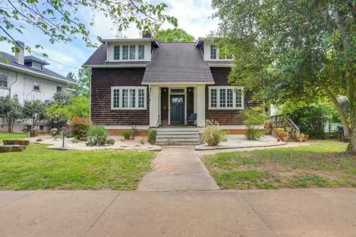 1 Mi to Downtown Lynchburg: Cozy Apt w/ Pool