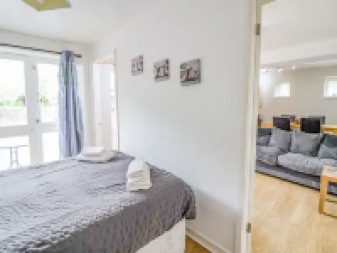 Yr Wyddfa Hotels in Bangor