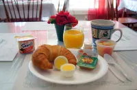 Le Deauville Motel - breakfast