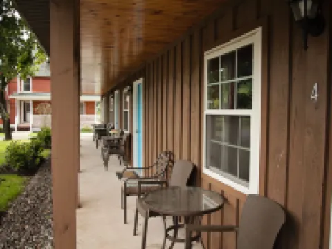 Blue Hill Lodge Hotels in Ulster County
