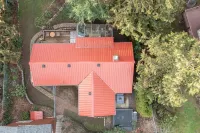 コイ ストーリー キャビン イーナムクロー図書館周辺のホテル