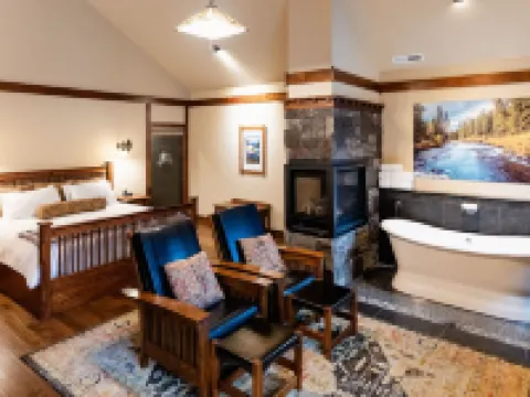 FivePine Lodge Hotels in Sisters